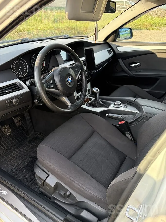 BMW E60 2007 photo 5