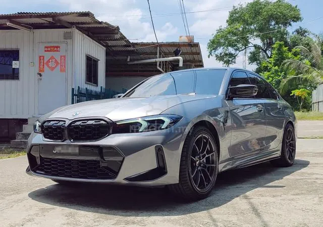 BMW 330I