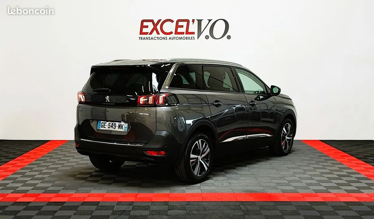 Peugeot 5008 2022 photo 4