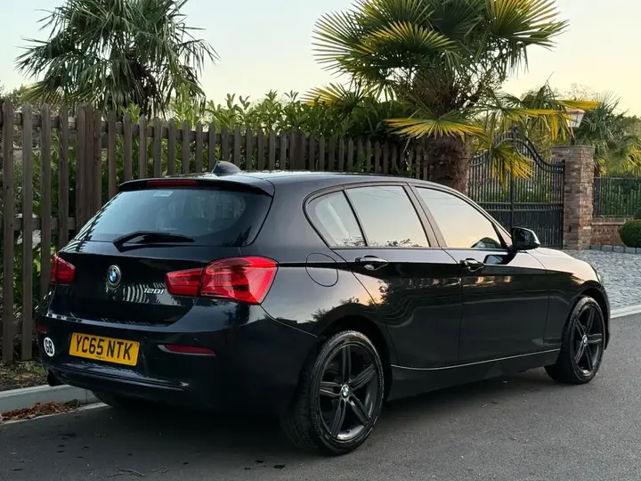 BMW 1 Series 2015 photo 3