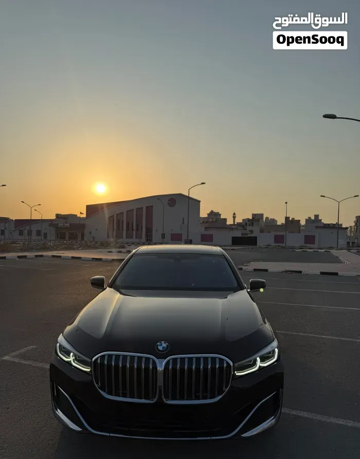 BMW 7 Series 2020 photo 2