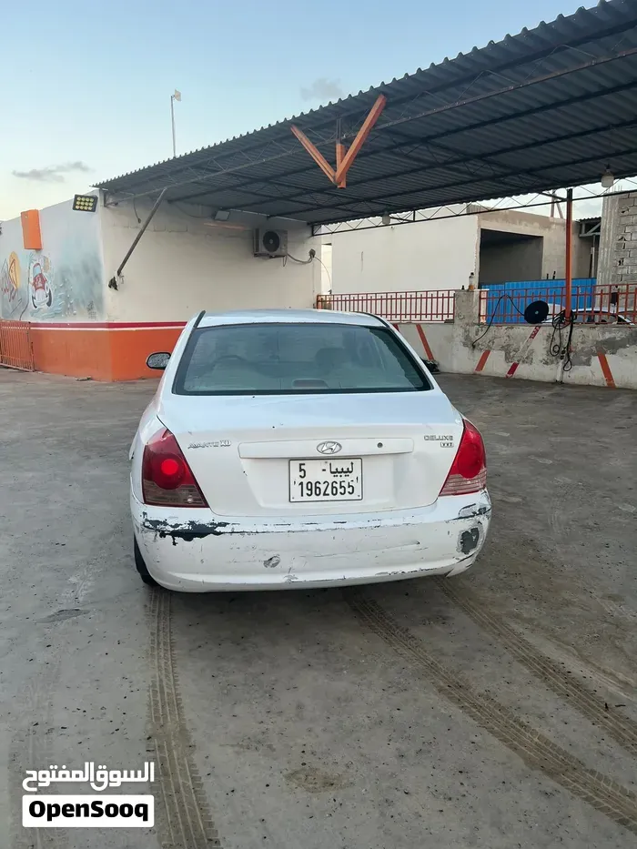 Hyundai Avante 2005 photo 2