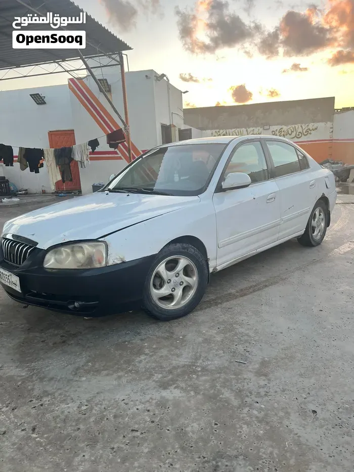 Hyundai Avante 2005 photo 4