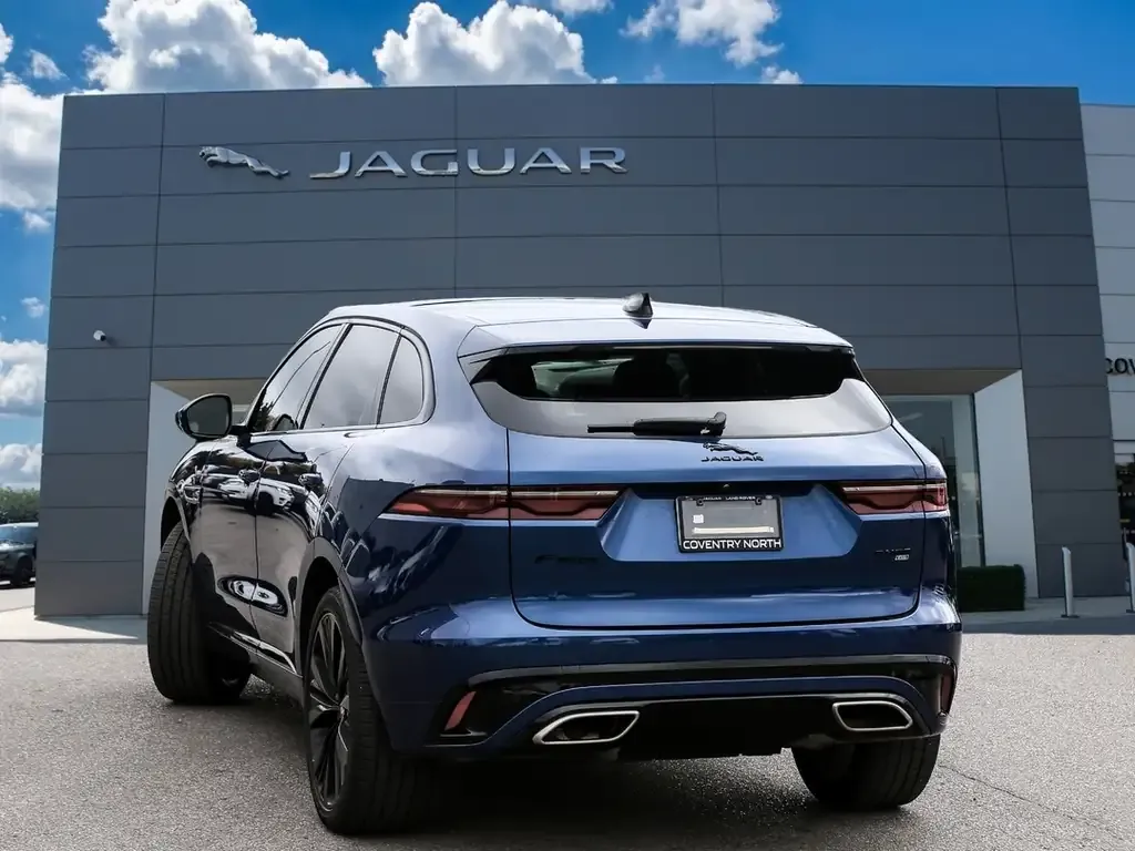Jaguar F-Pace 2023 photo 3