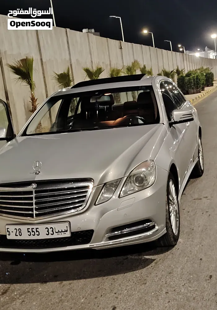 Mercedes-Benz E-Class 2012 photo 5