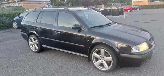 Skoda Octavia 2003 photo 5