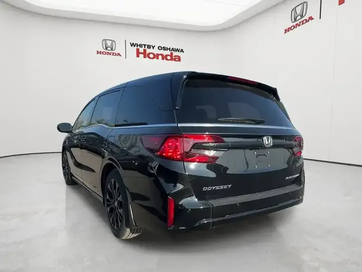 Honda Odyssey 2025 photo 5