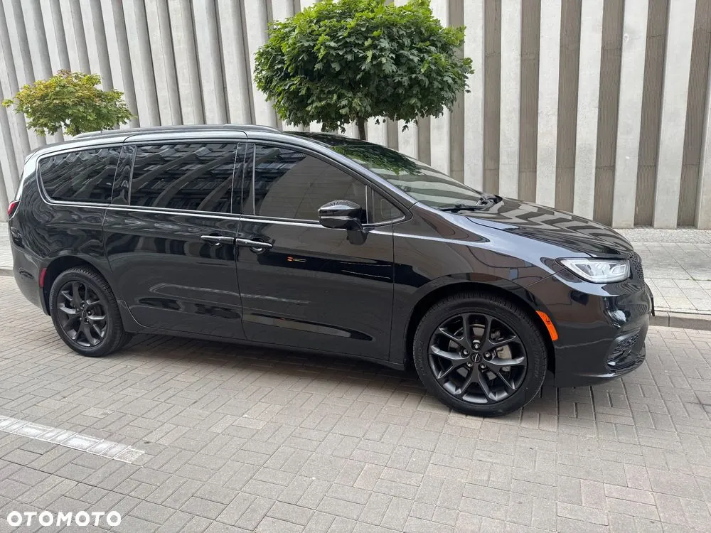 Chrysler Pacifica 2022 photo 4