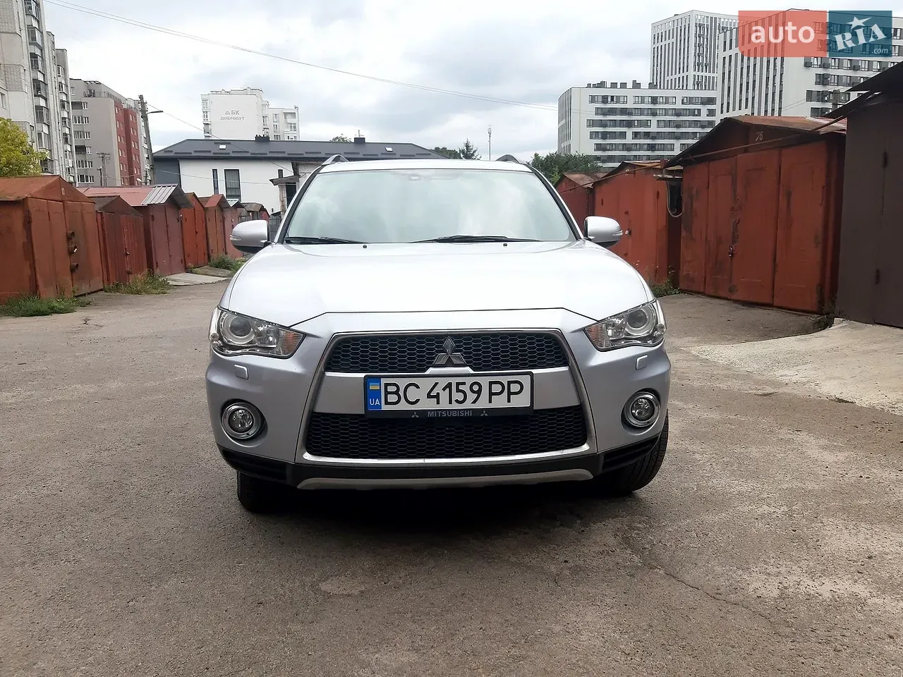 Mitsubishi Outlander 2013 photo 2