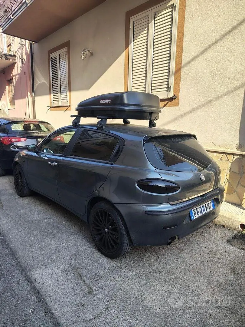 Alfa Romeo 147 2001 photo 2