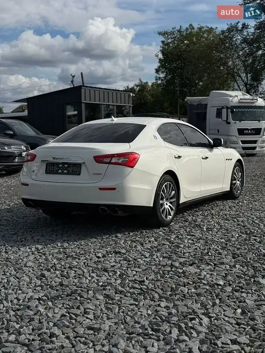 Maserati Ghibli 2014 photo 4