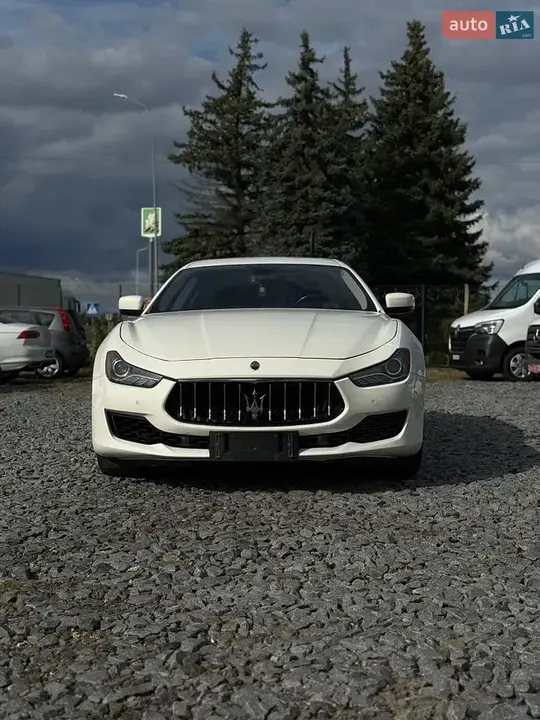 Maserati Ghibli 2014 photo 2