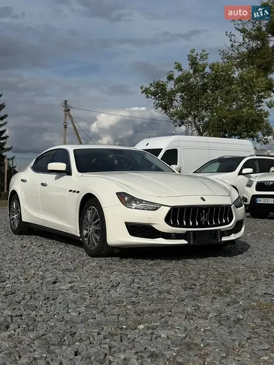 Maserati Ghibli 2014 photo 3