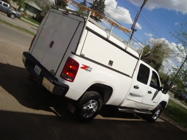 GMC Sierra 2500Hd 2012 photo 3