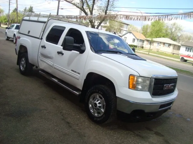 GMC Sierra 2500Hd 2012 photo 4