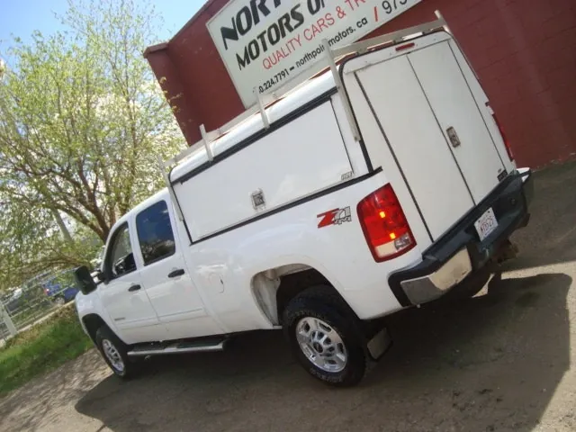 GMC Sierra 2500Hd 2012 photo 2