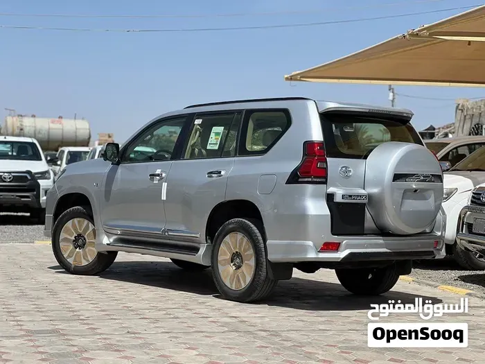 Toyota Prado 2022 photo 4