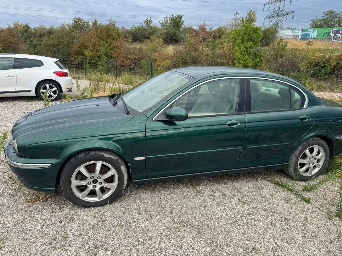 Jaguar X-Type 2004 photo 2