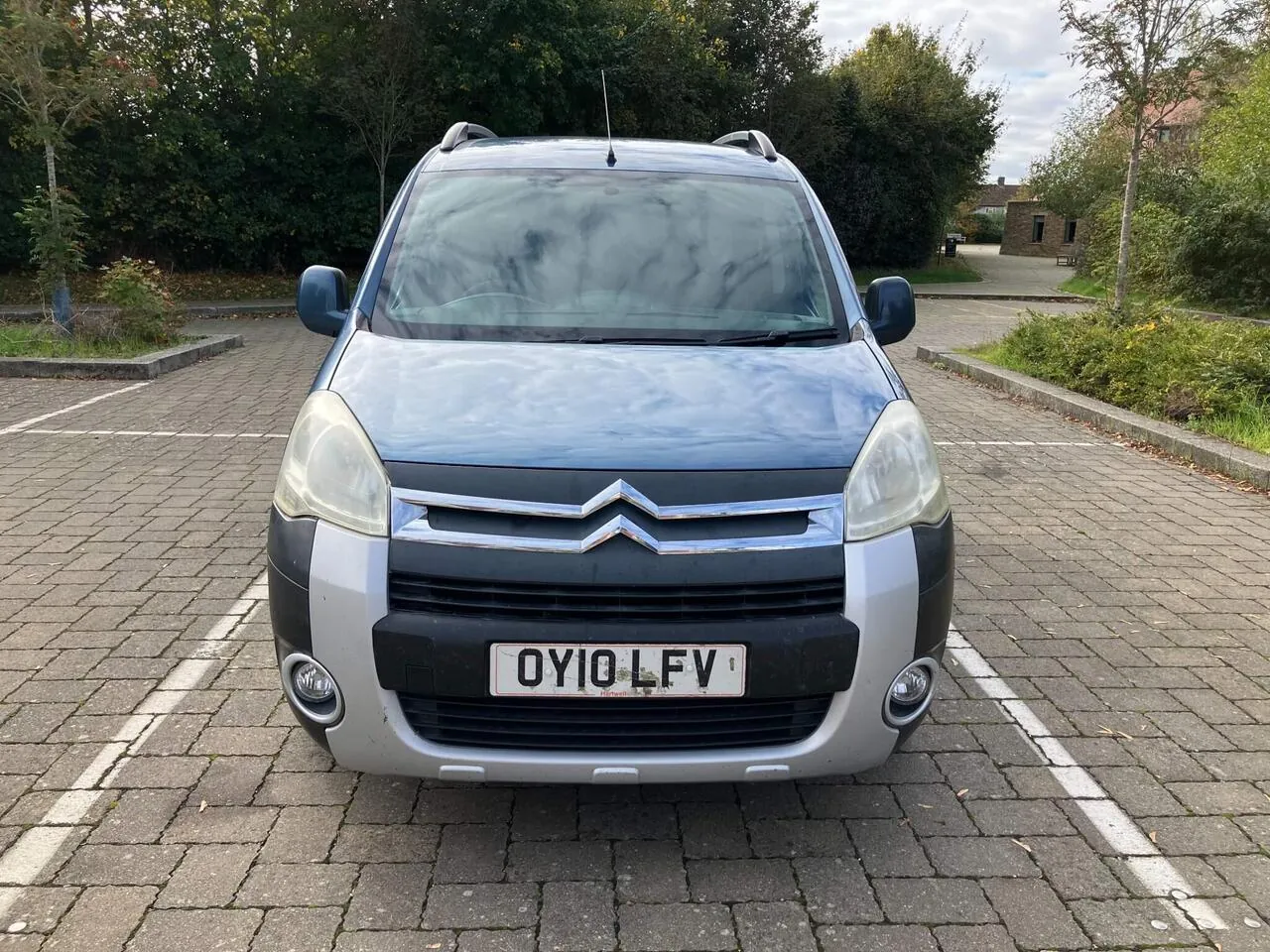 Citroen Berlingo 2010 photo 2
