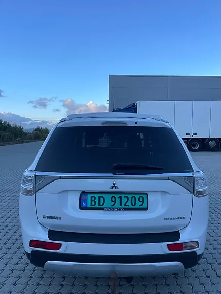 Mitsubishi Outlander 2014 photo 3