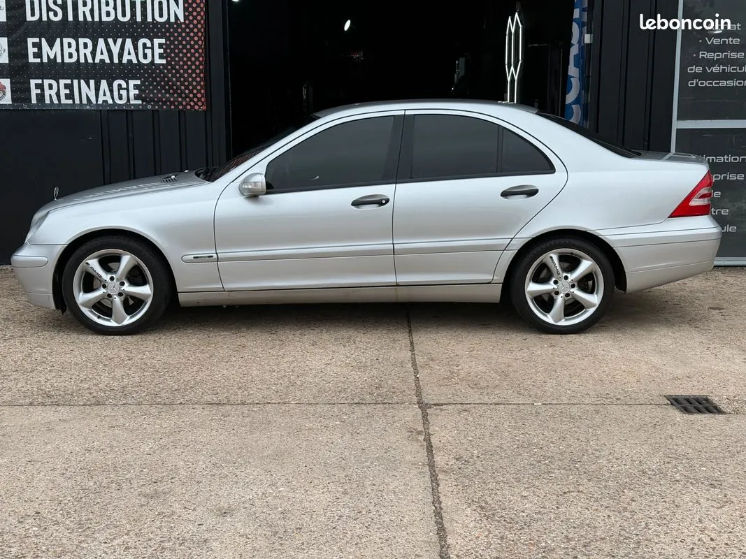Mercedes-Benz C-Class 2003 photo 5