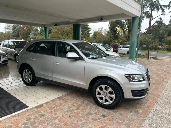 Audi Q5 2009 photo 4