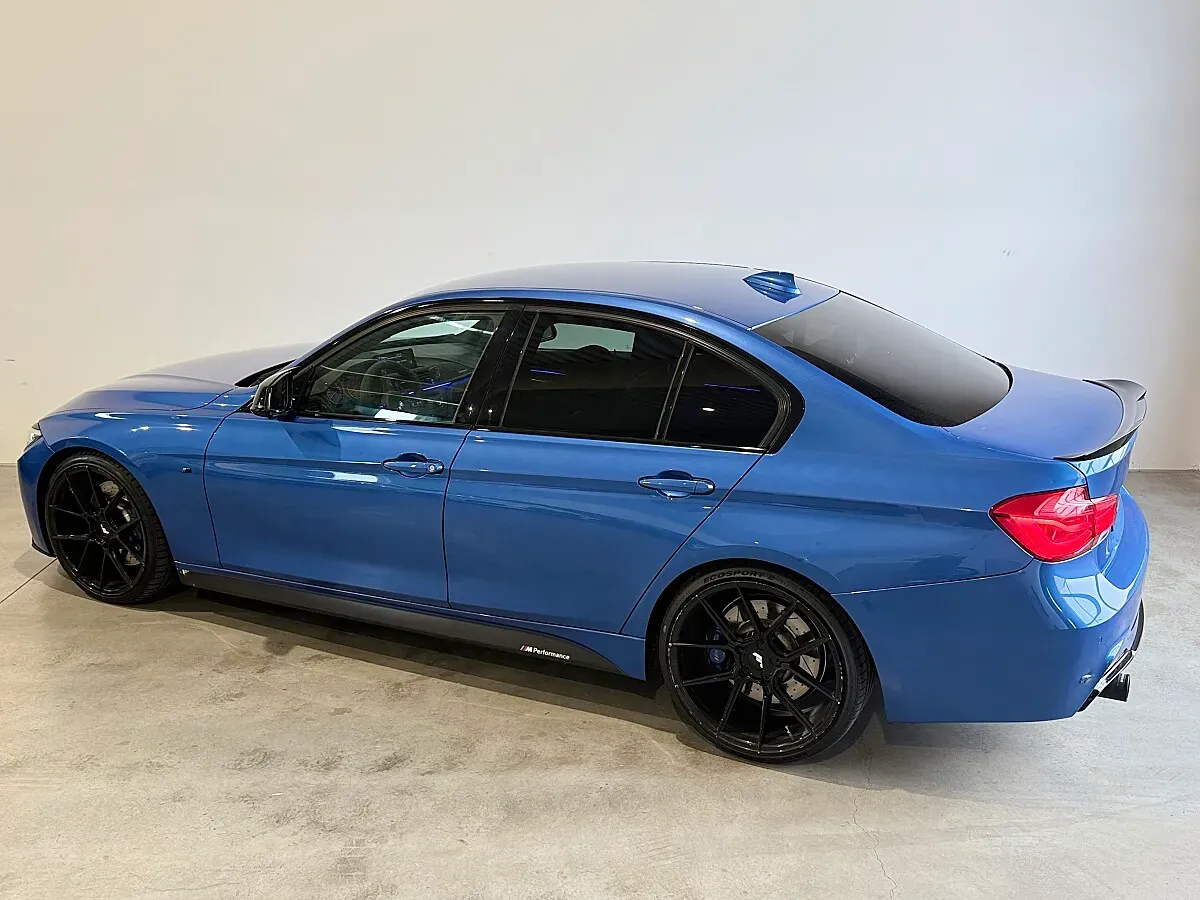 BMW 3 Series 2013 photo 2