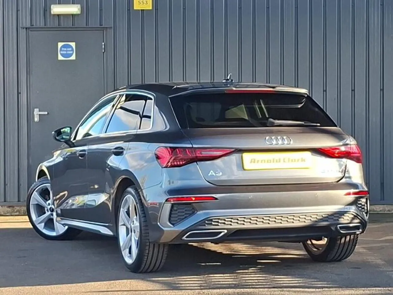 Audi A3 2024 photo 2