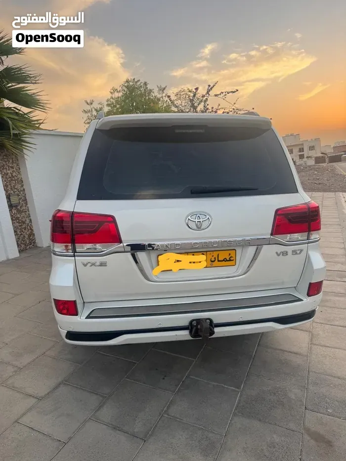 Toyota Land Cruiser 2016 photo 3