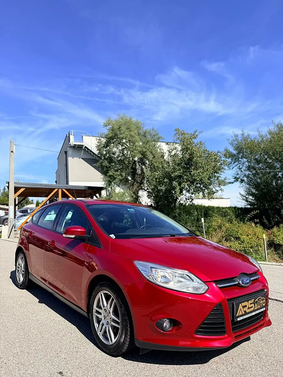 Ford Focus 2012 photo 2