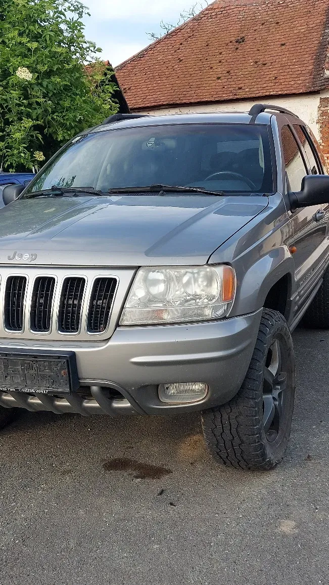 Jeep Grand Cherokee 2002 photo 2