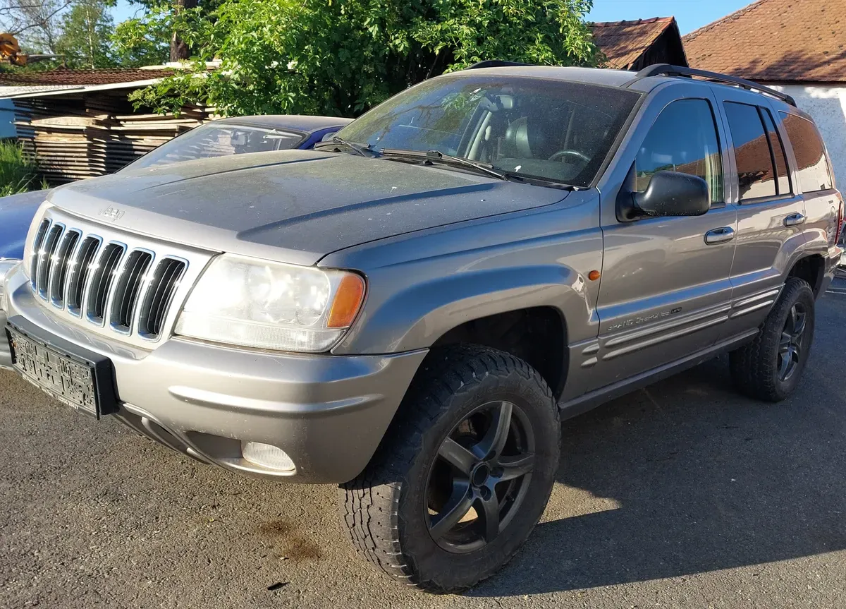 Jeep Grand Cherokee 2002 photo 3