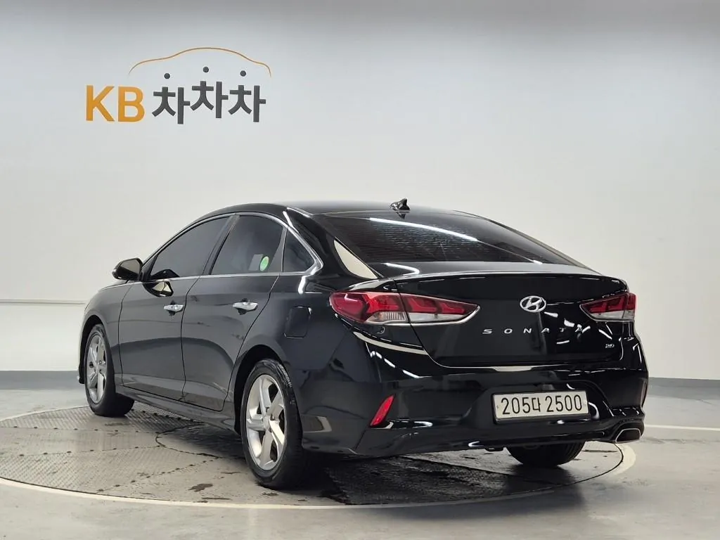 Hyundai Sonata 2018 photo 2