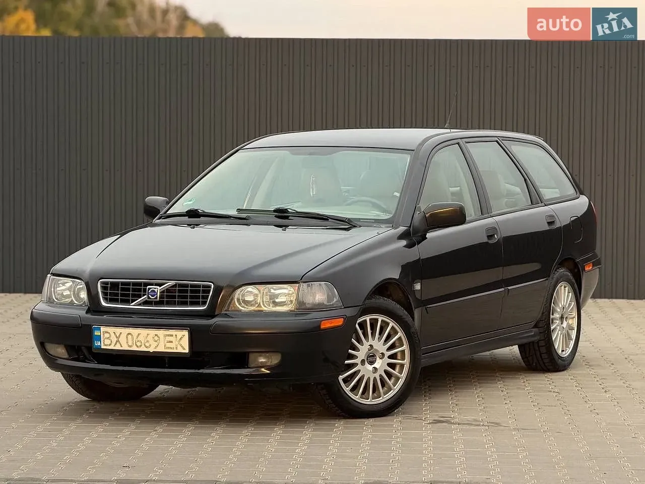 Volvo V40