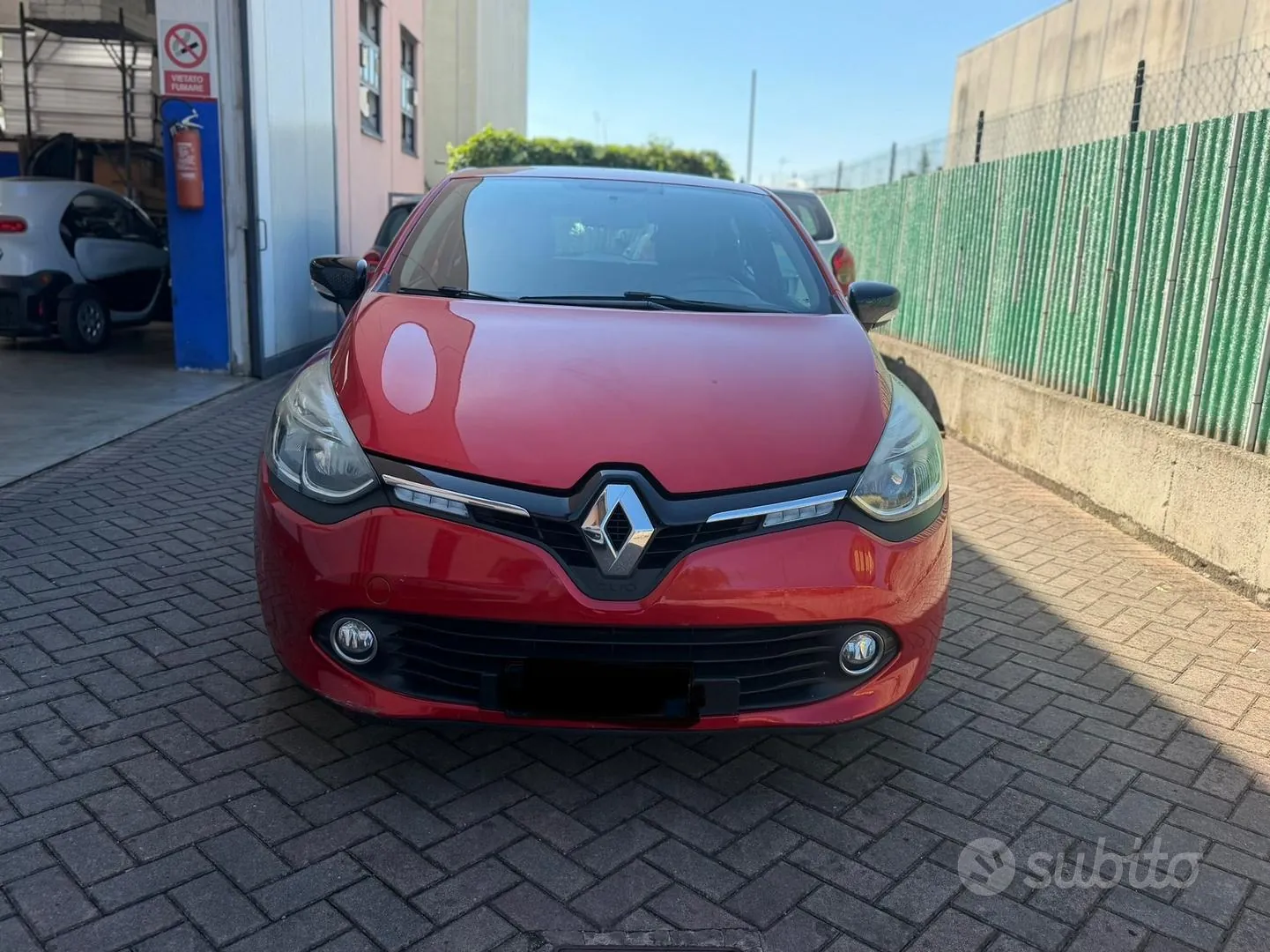 Renault Clio 2016 photo 2
