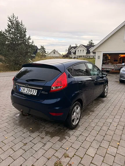Ford Fiesta 2010 photo 5