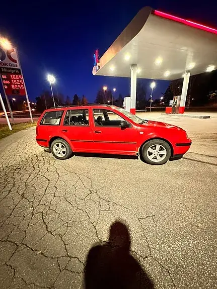 Volkswagen Golf 4 2000 photo 2