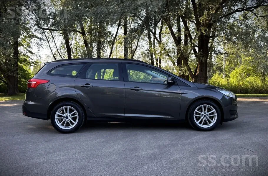 Ford Focus Wagon 2015 photo 5