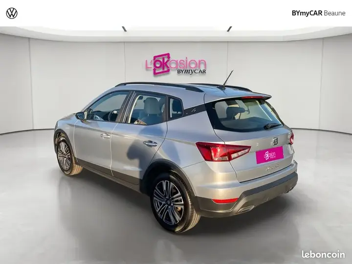 Seat Arona 2024 photo 3