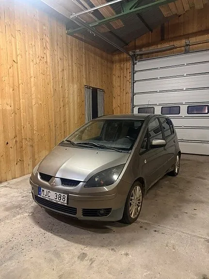 Mitsubishi Colt 2008 photo 2