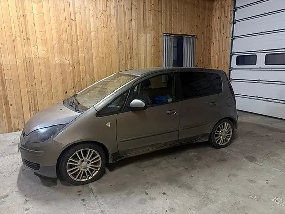 Mitsubishi Colt
