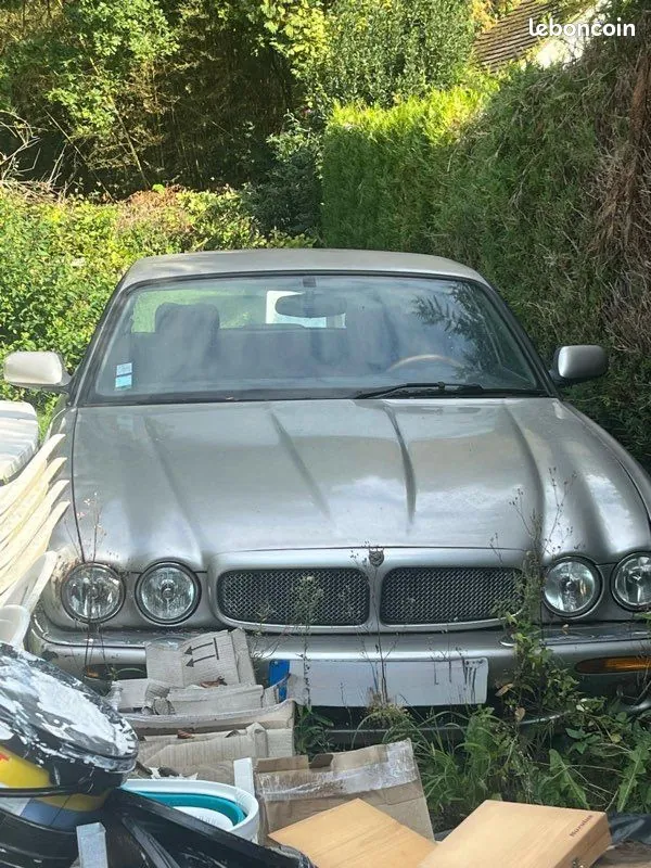 Jaguar Xjr