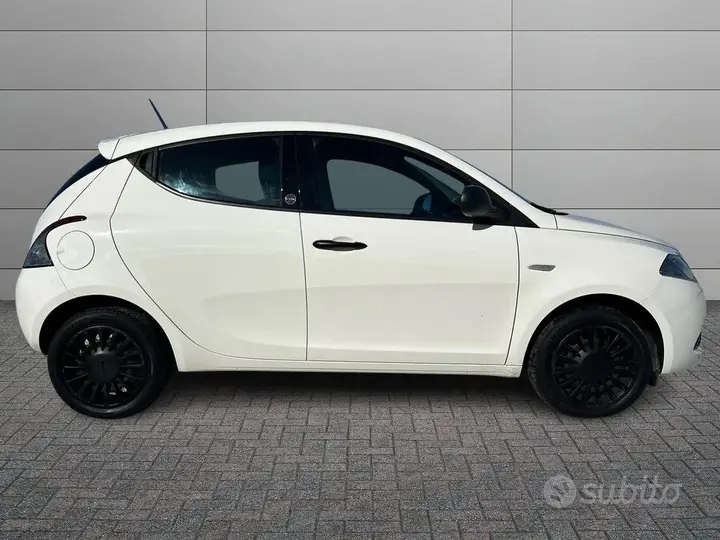 Lancia Ypsilon 2020 photo 3