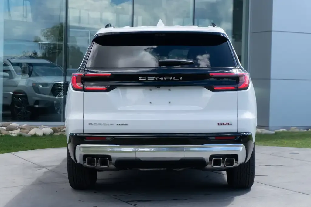 GMC Acadia 2026 photo 5