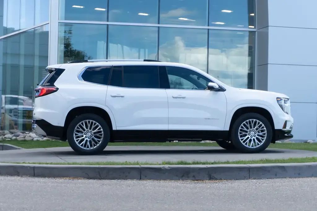 GMC Acadia 2026 photo 3
