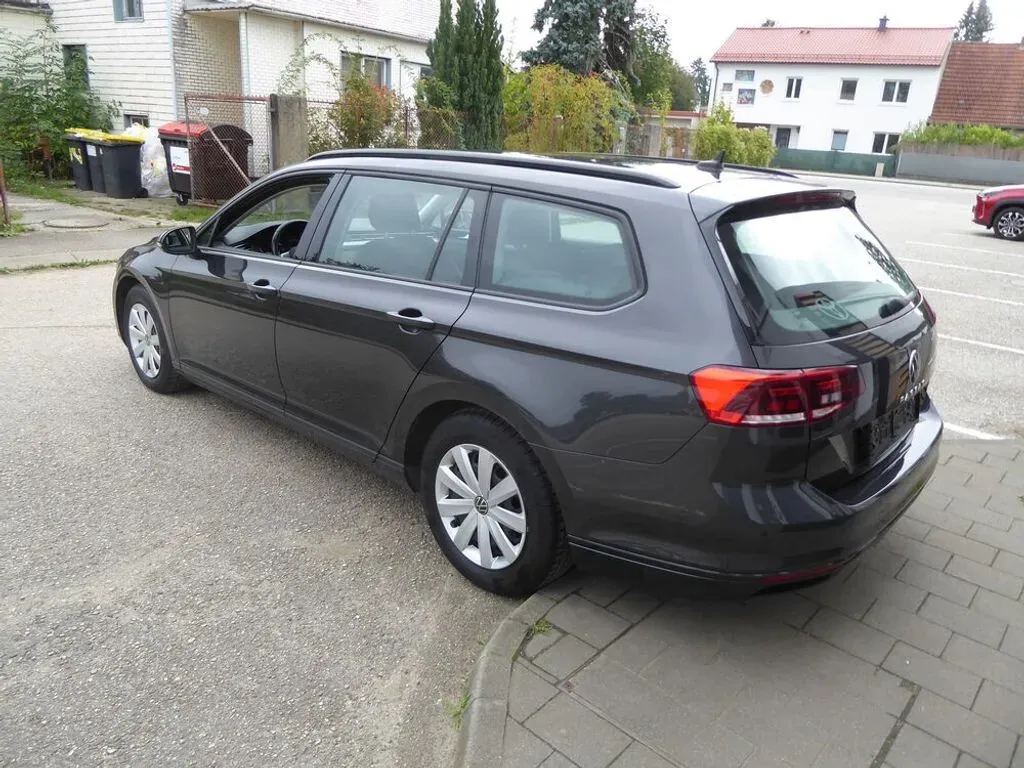 Volkswagen Passat 2022 photo 3