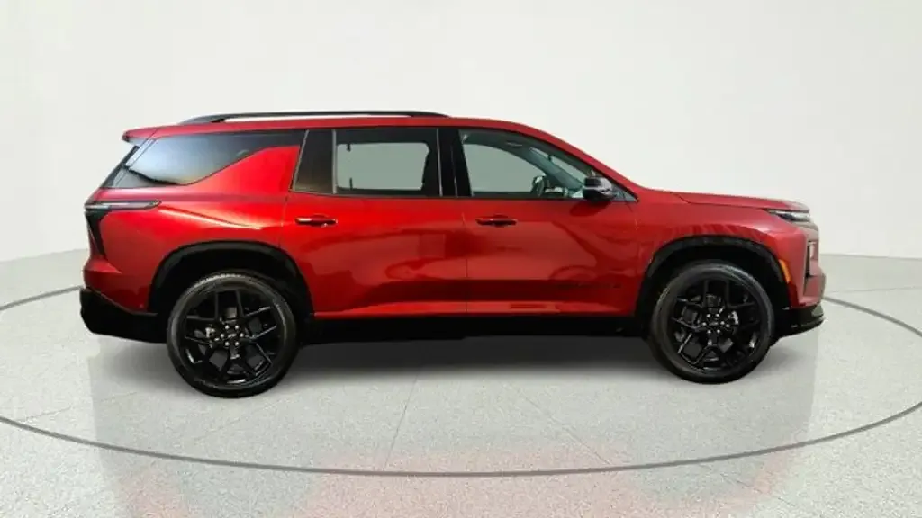 Chevrolet Traverse 2026 photo 2