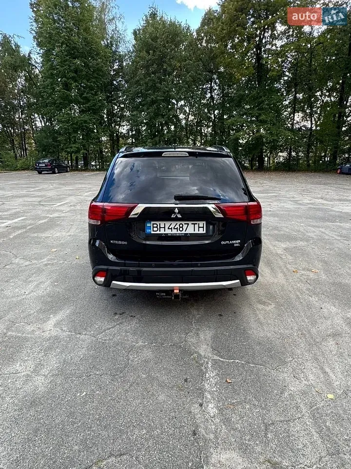 Mitsubishi Outlander 2015 photo 4