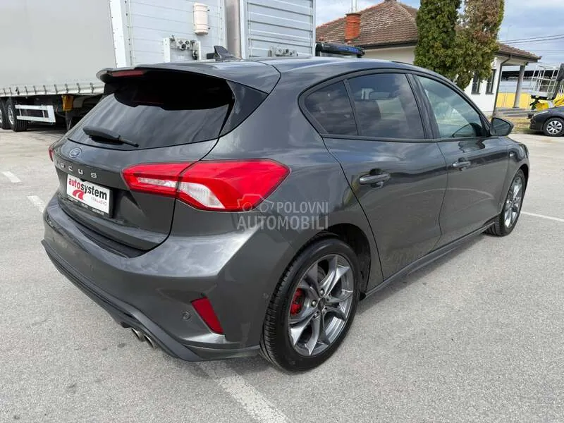 Ford Focus 2021 photo 4
