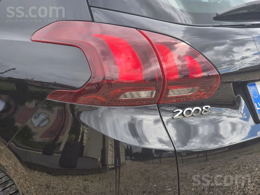 Peugeot 2008 2019 photo 5